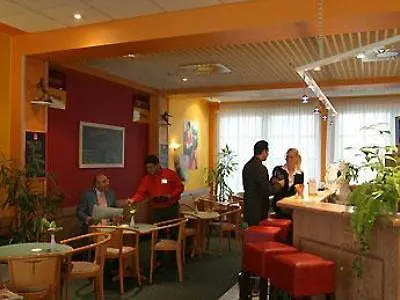 Offenbach-kaiserlei Hotell 3*